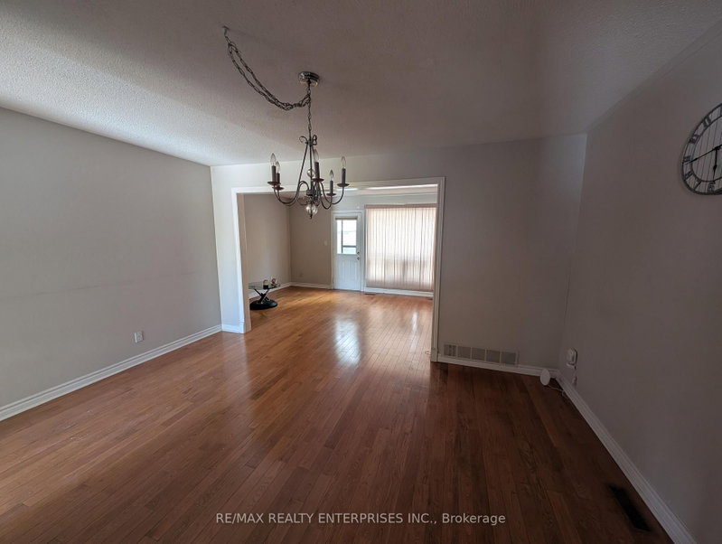 9 - 3665 Flamewood Drive