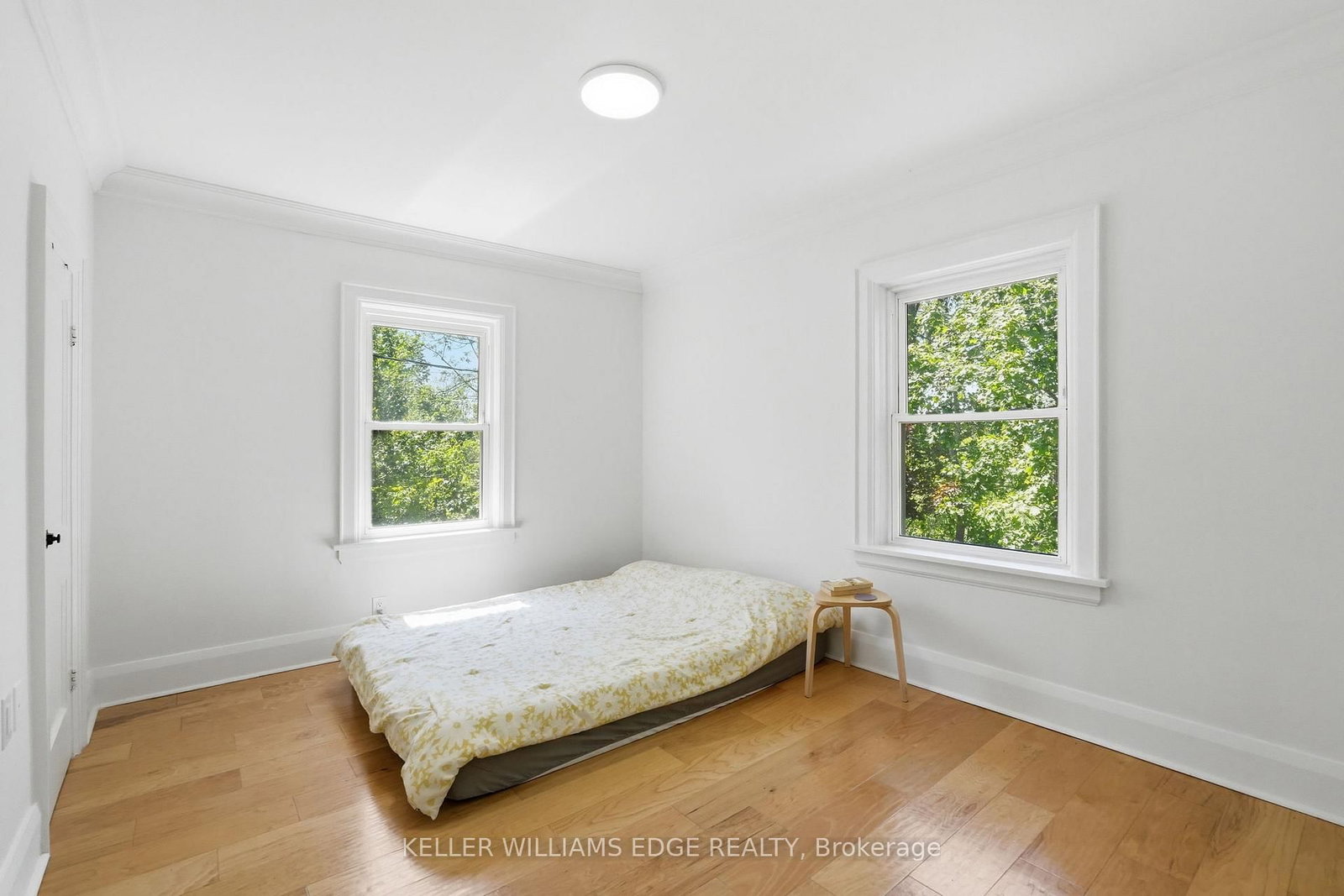 6123 Guelph Line • Burlington, ON photo 26