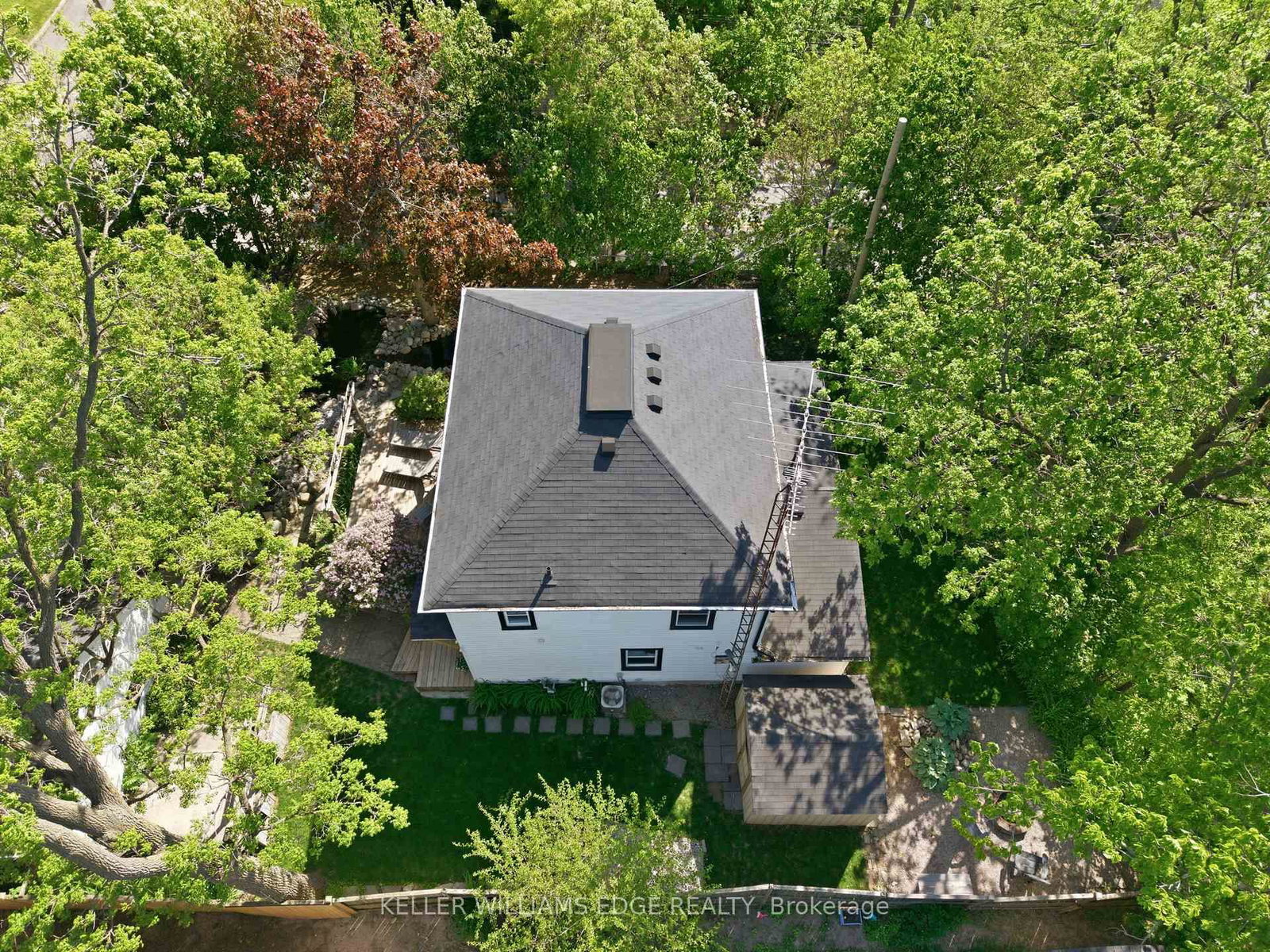 6123 Guelph Line • Burlington, ON photo 46