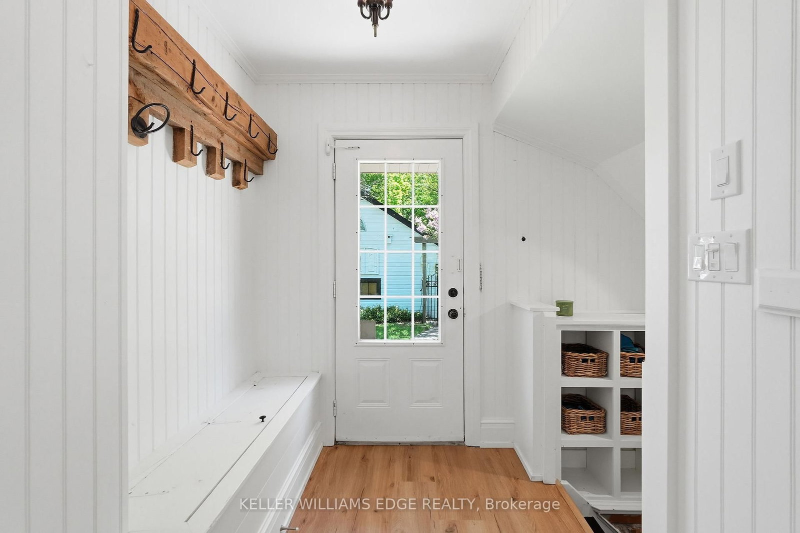 6123 Guelph Line • Burlington, ON photo 8