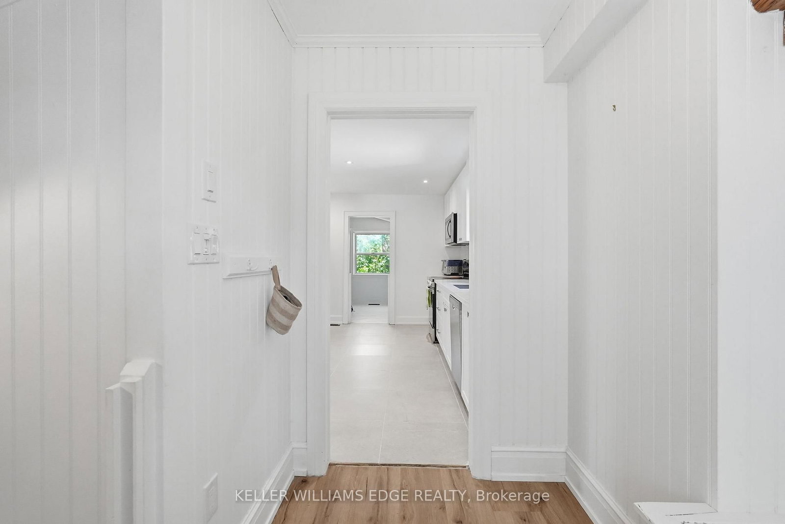 6123 Guelph Line • Burlington, ON photo 9