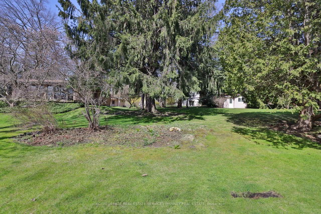 845 Chaucer Avenue