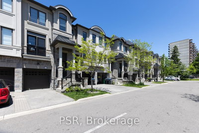 3-bed Townhouse · 608 Mermaid Cres