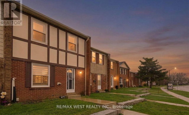 67 - 900 Central Park Drive