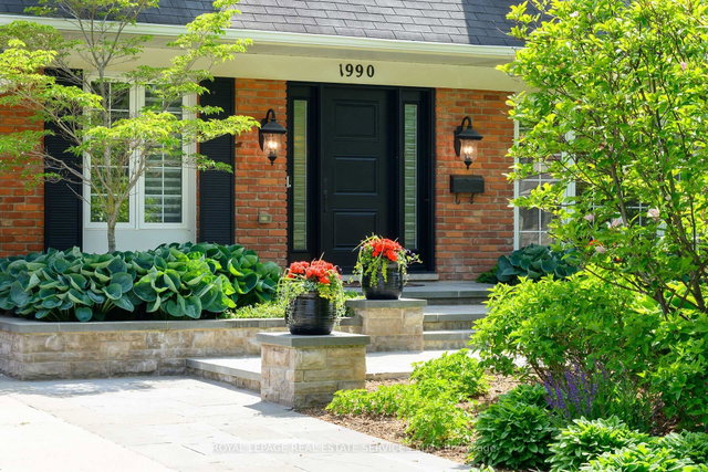 1990 Fieldgate Drive