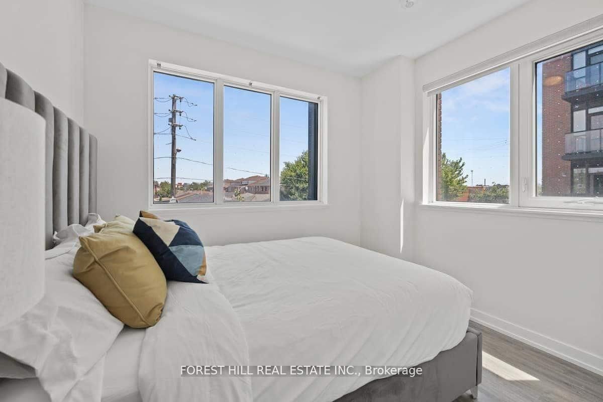 2300 W St Clair Avenue • #101 • Toronto, ON photo 23
