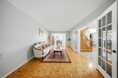 276 Lech Walesa Drive • Mississauga, ON photo 8