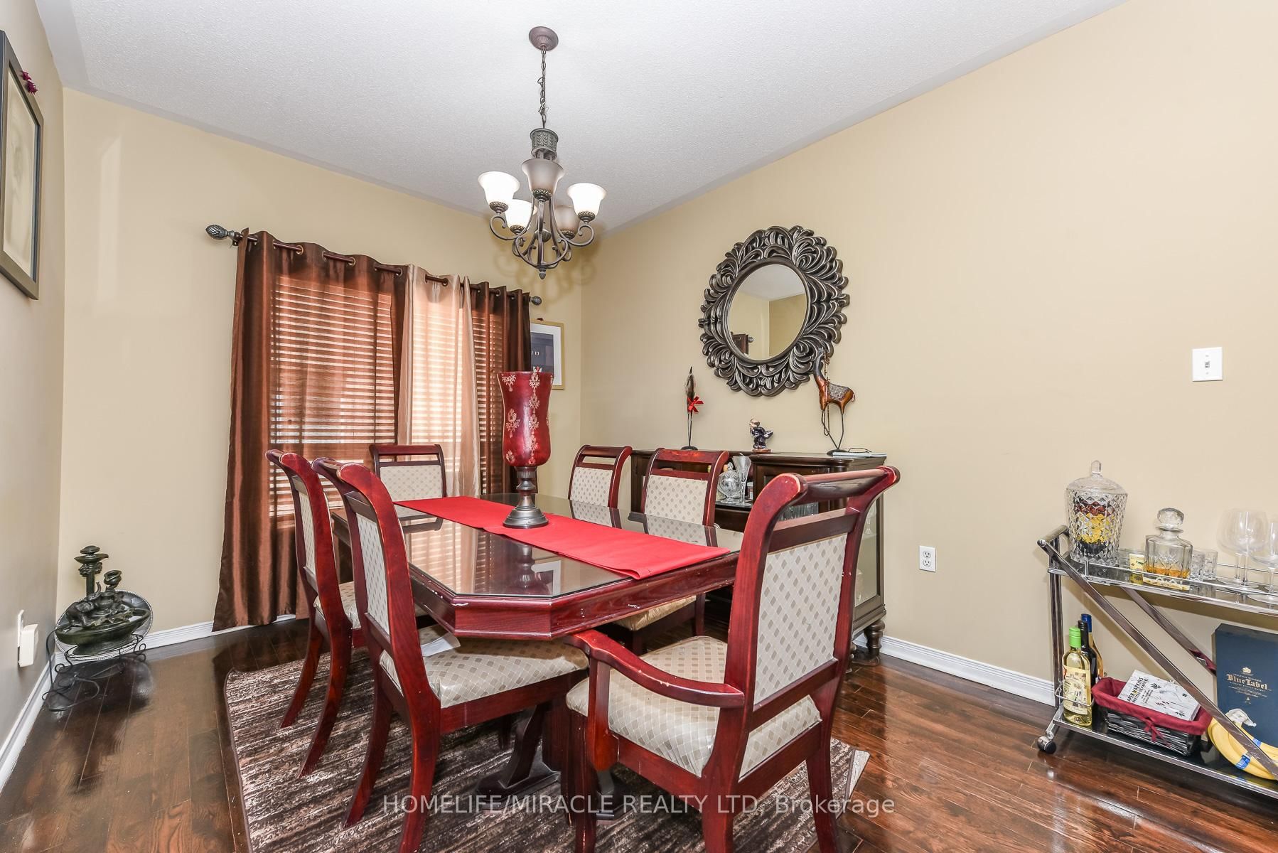 23 Roundstone Drive
