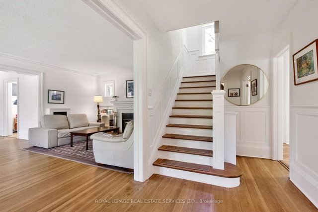 42 Humbercrest Boulevard