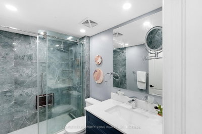 8 Dayspring Brampton,ON L6P 2Z7 — Photo 8