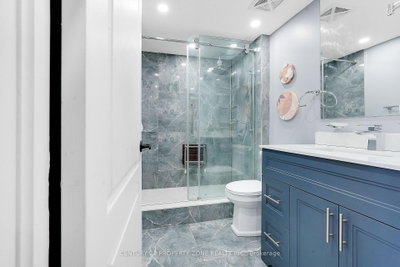 8 Dayspring Brampton,ON L6P 2Z7 — Photo 9