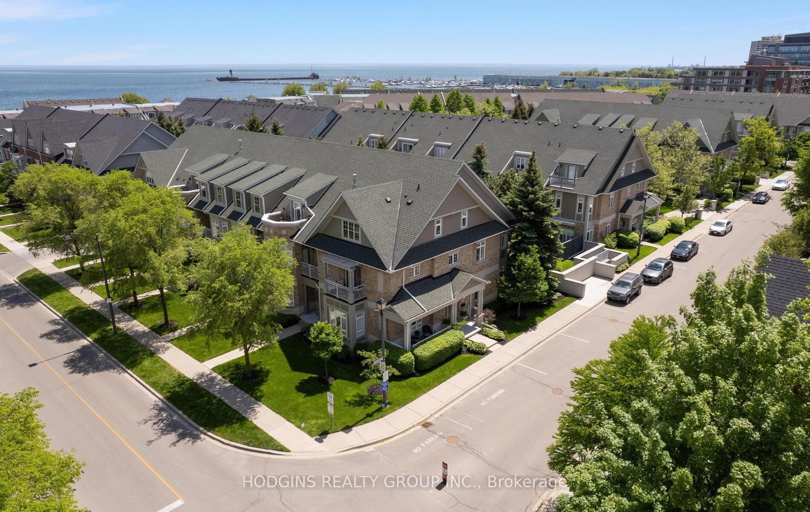 136 St Lawrence Drive, Unit 42 - Photo 4