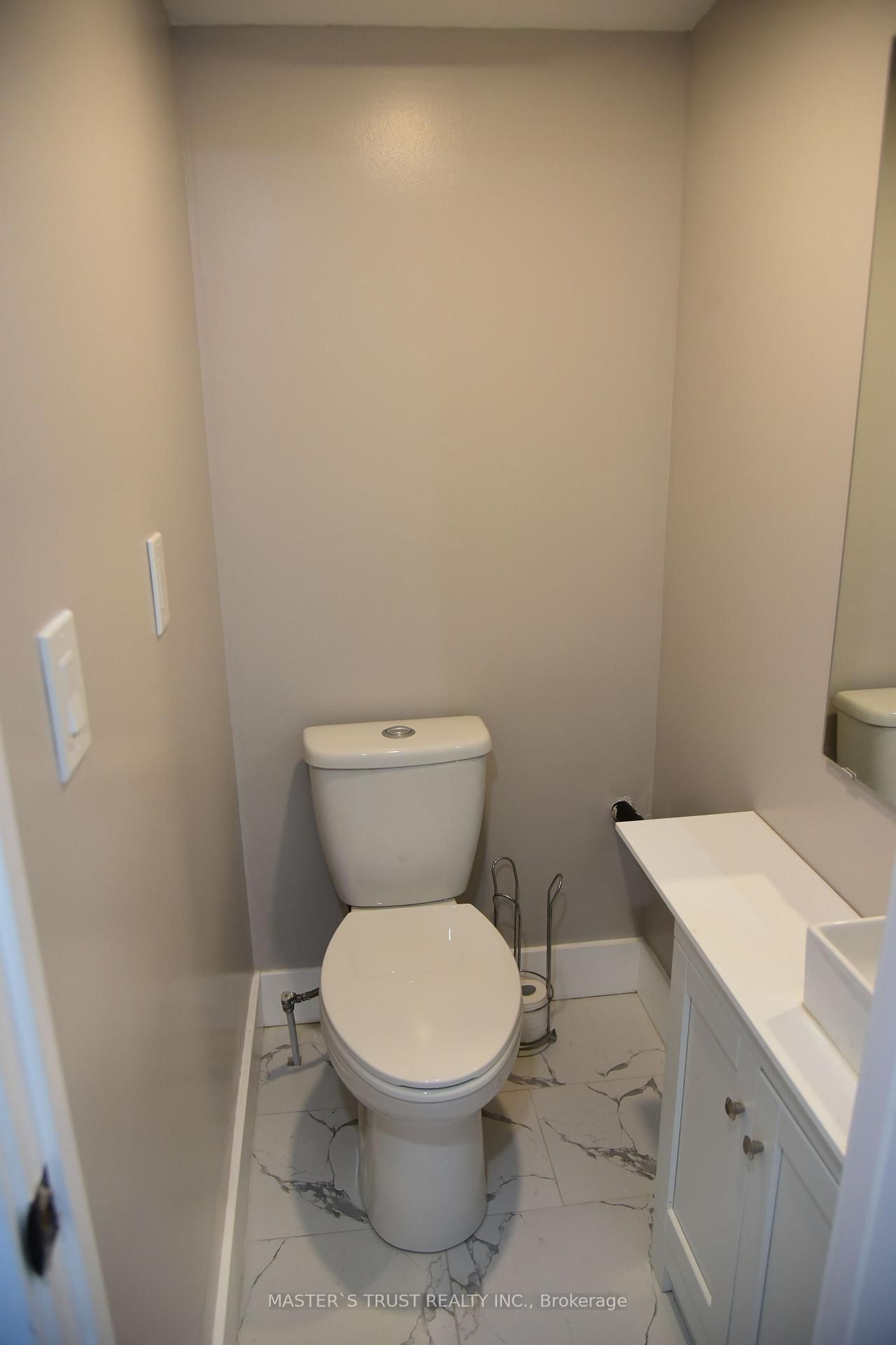 19 Emmett Avenue • Toronto, ON photo 11