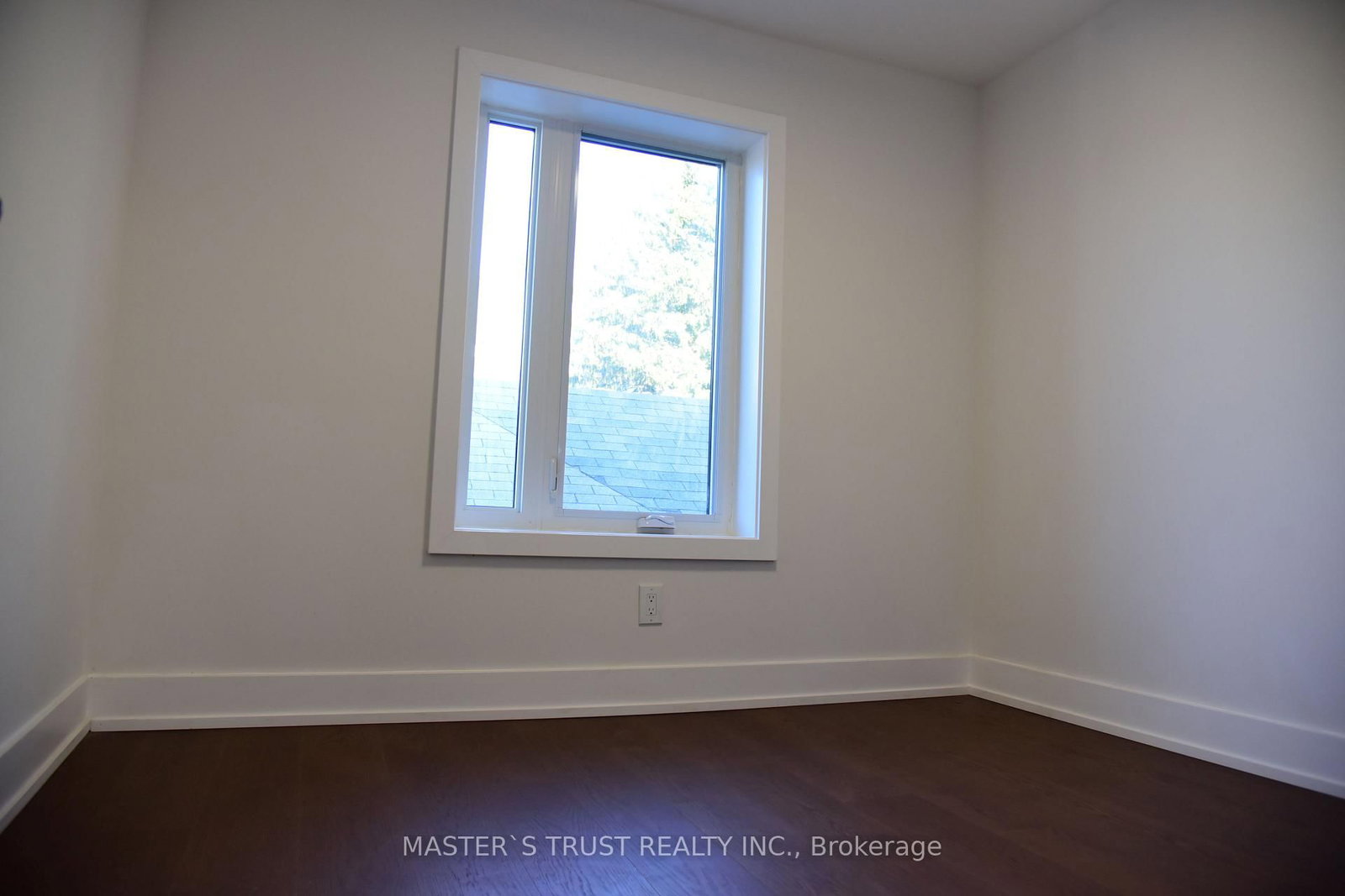 19 Emmett Avenue • Toronto, ON photo 7