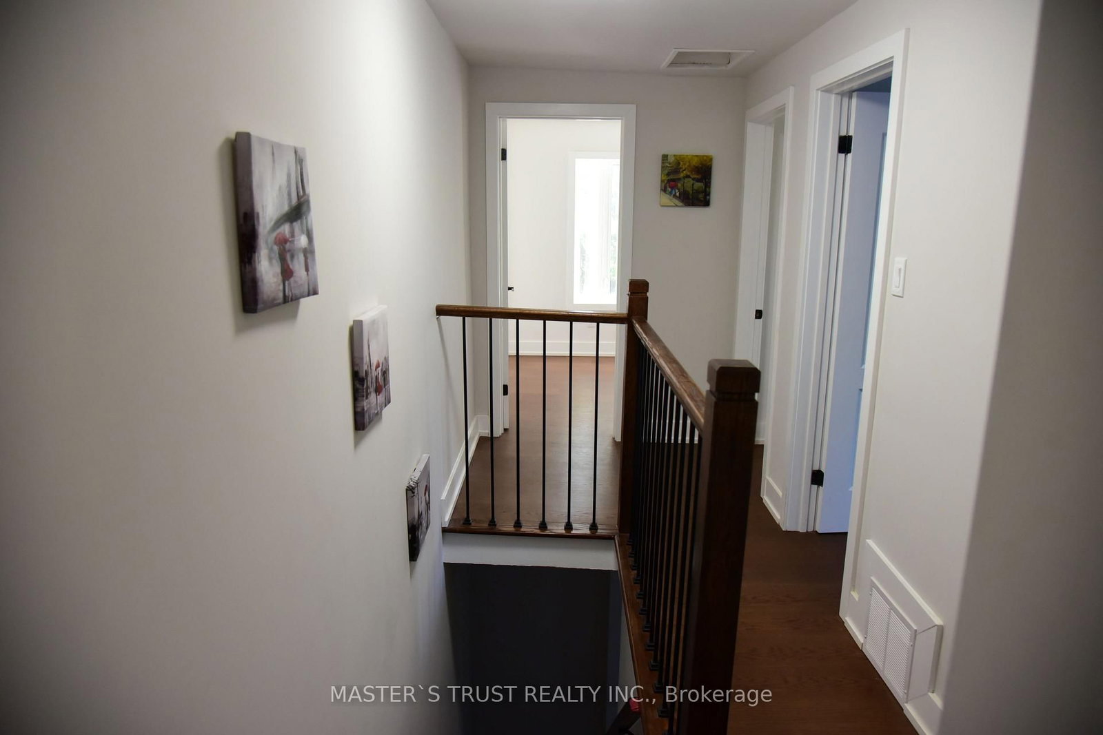 19 Emmett Avenue • Toronto, ON photo 9
