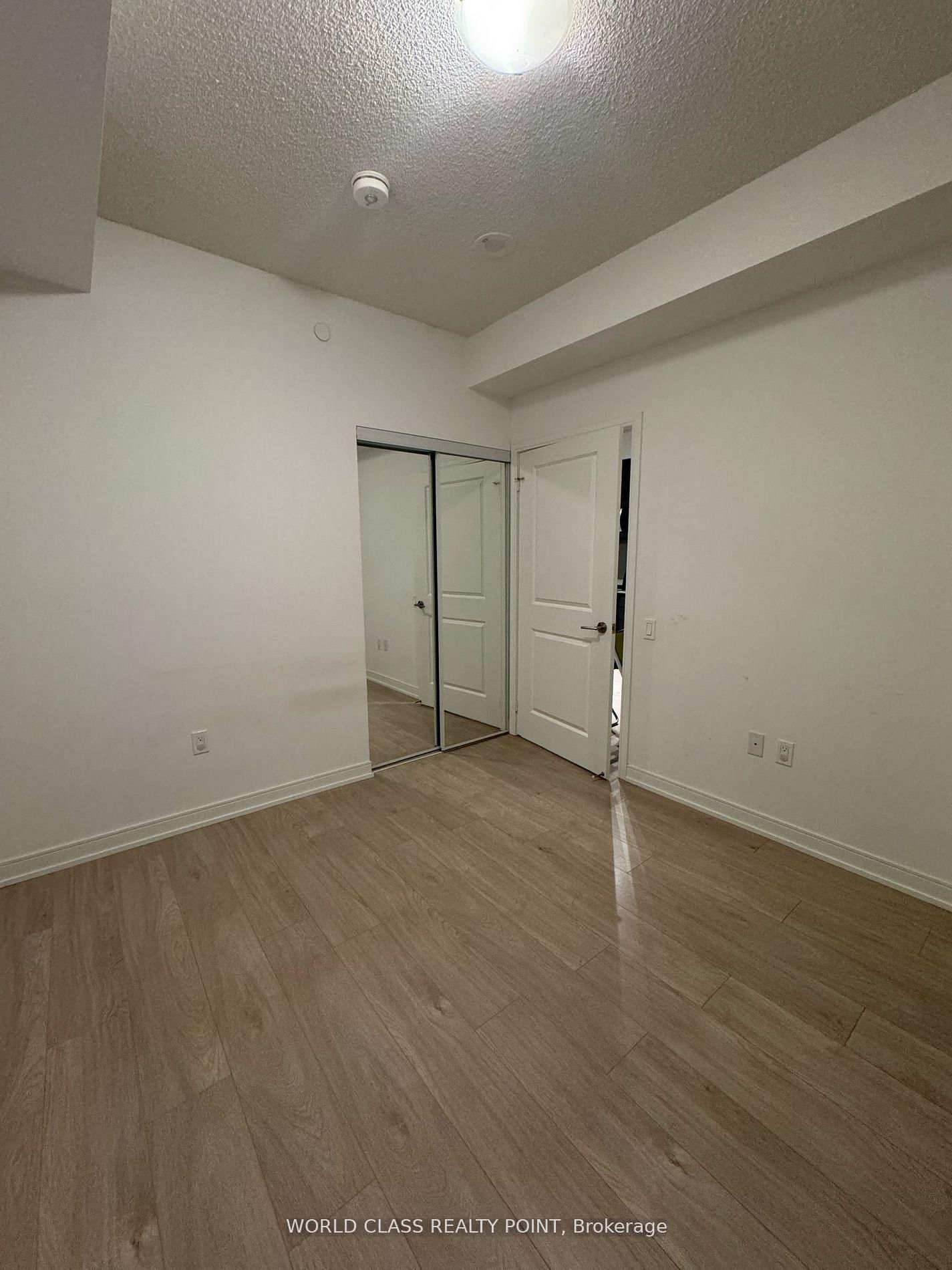 8 Nahani Way • #702 • Mississauga, ON photo 6