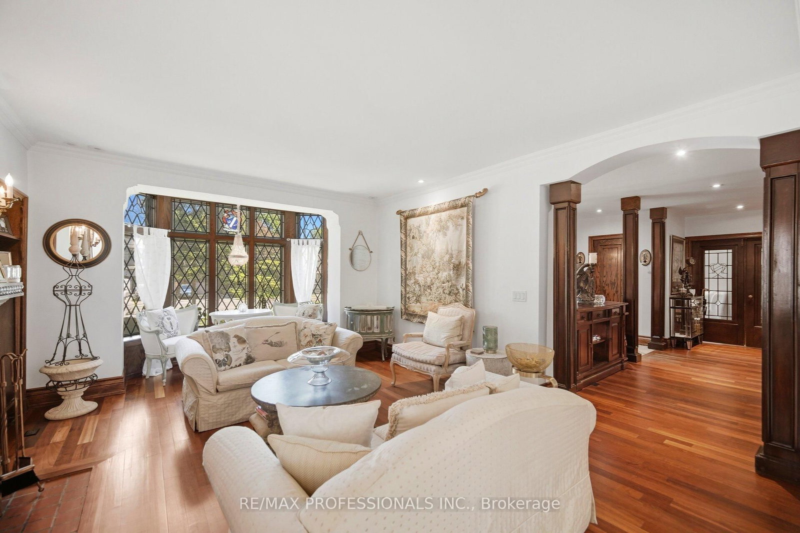 1114 Kipling Avenue • Toronto, ON photo 9