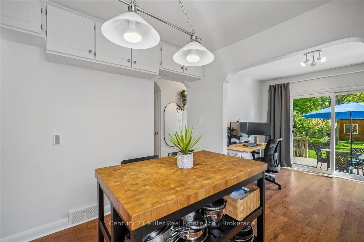1583 Blanefield Road • Mississauga, ON photo 9