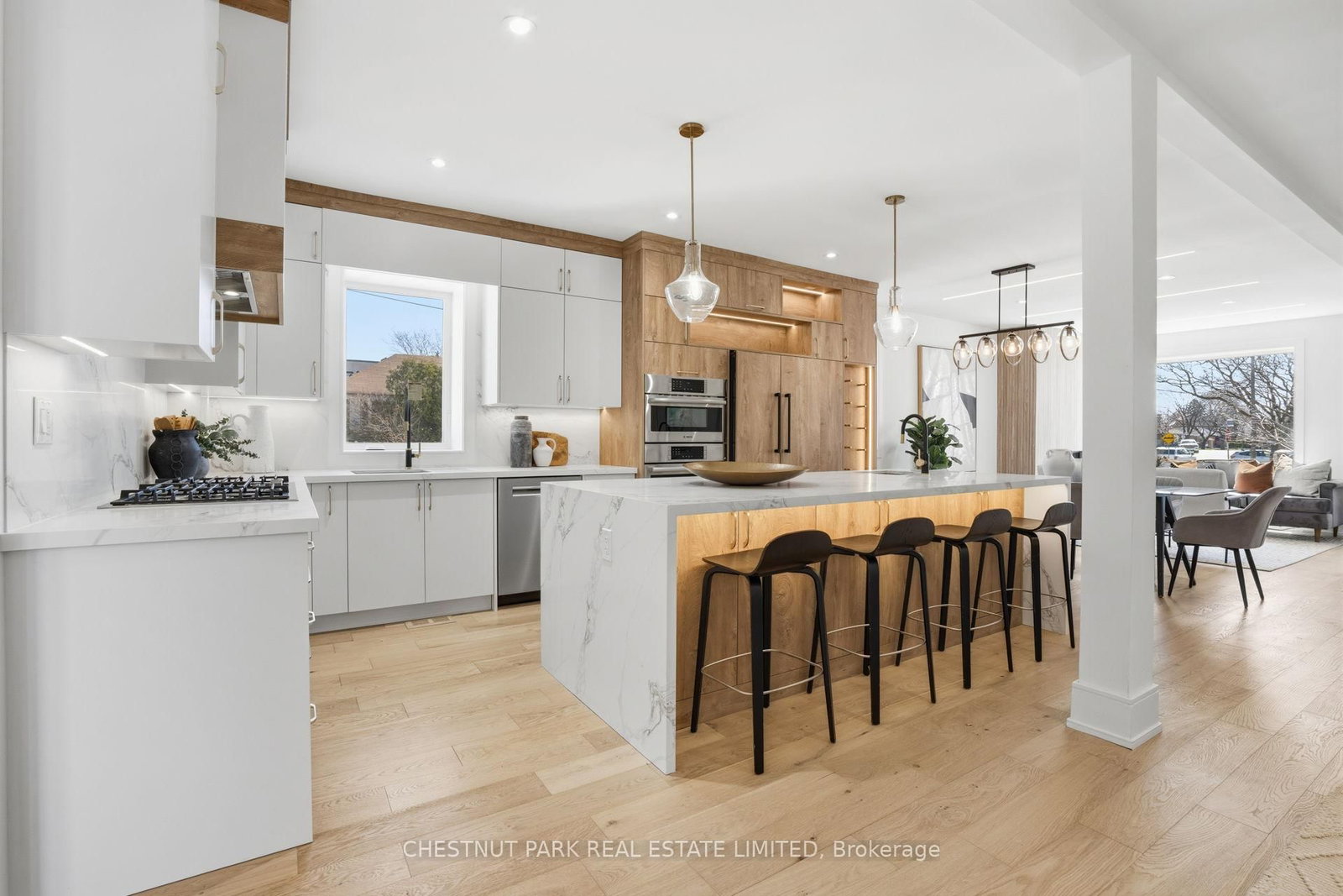 86 Edgecroft Road • Toronto, ON photo 12