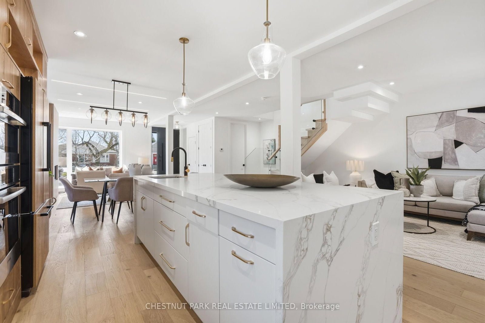 86 Edgecroft Road • Toronto, ON photo 14