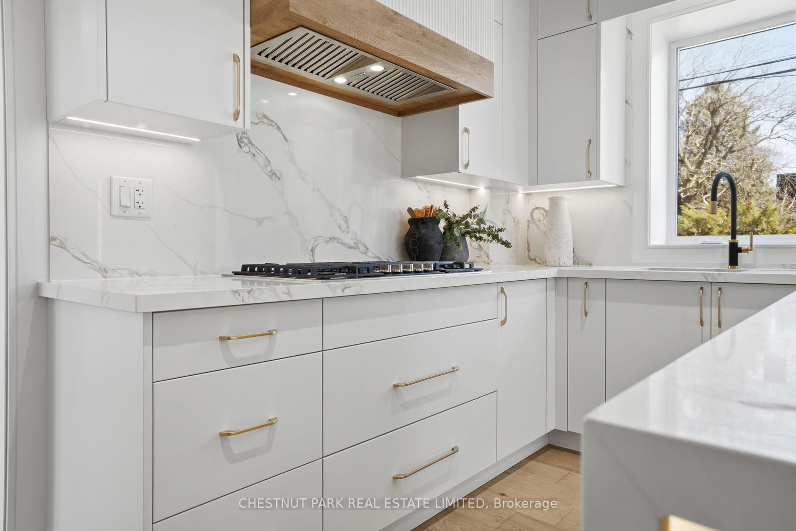 86 Edgecroft Road • Toronto, ON photo 16