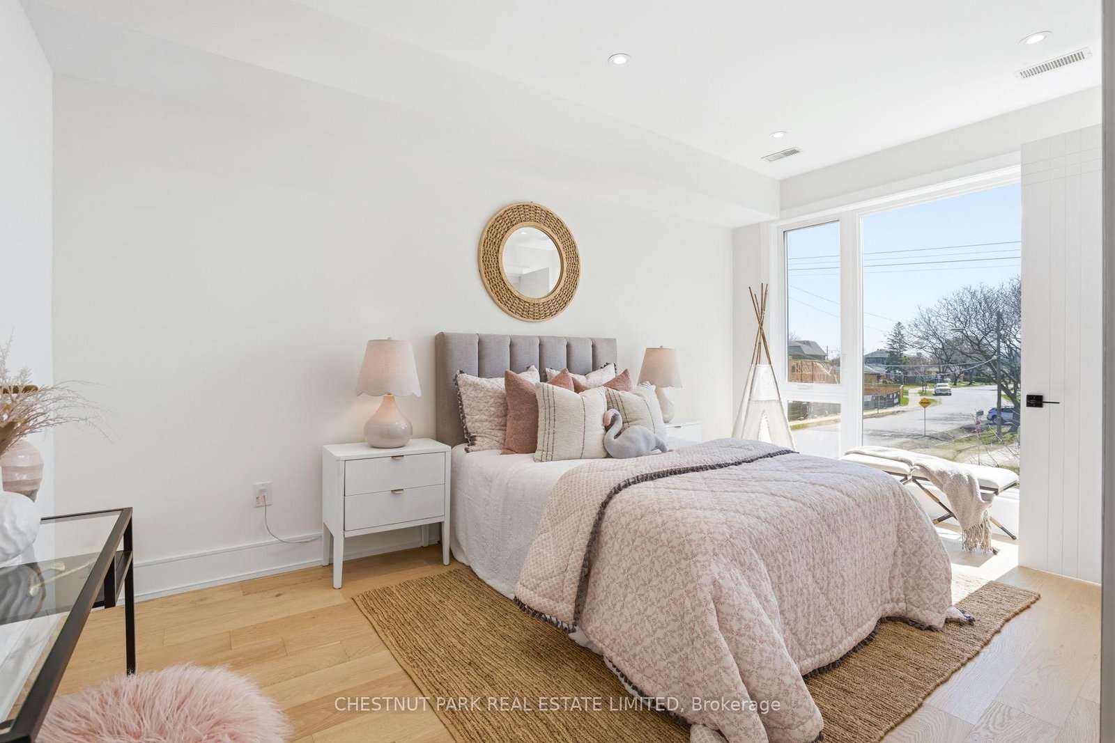 86 Edgecroft Road • Toronto, ON photo 38