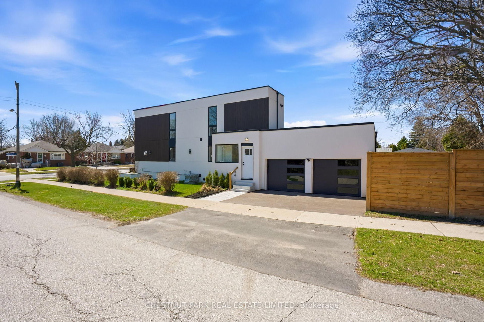 86 Edgecroft Road • Toronto, ON photo 50