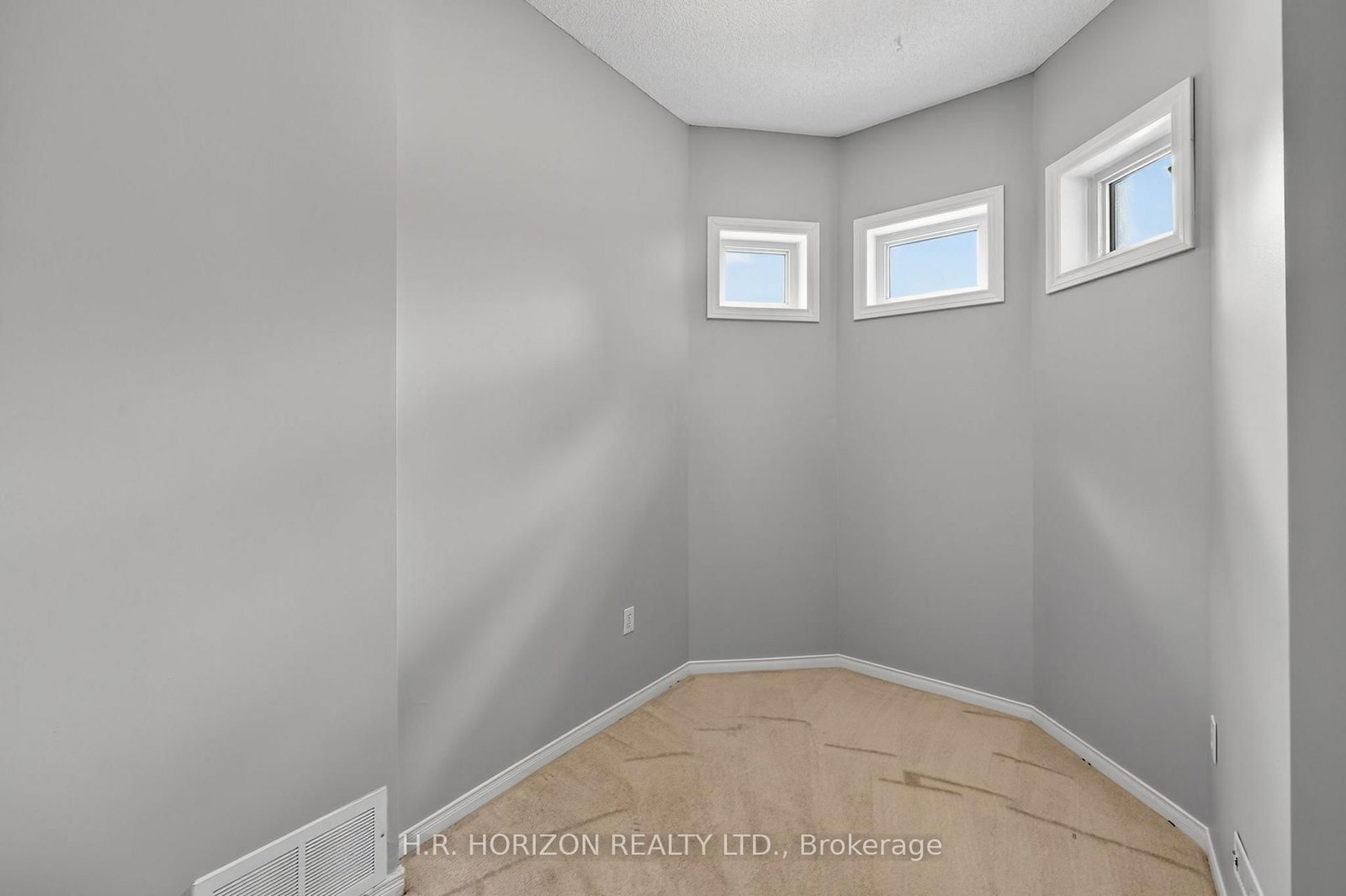 8 Schaefer Place • Caledon, ON photo 24