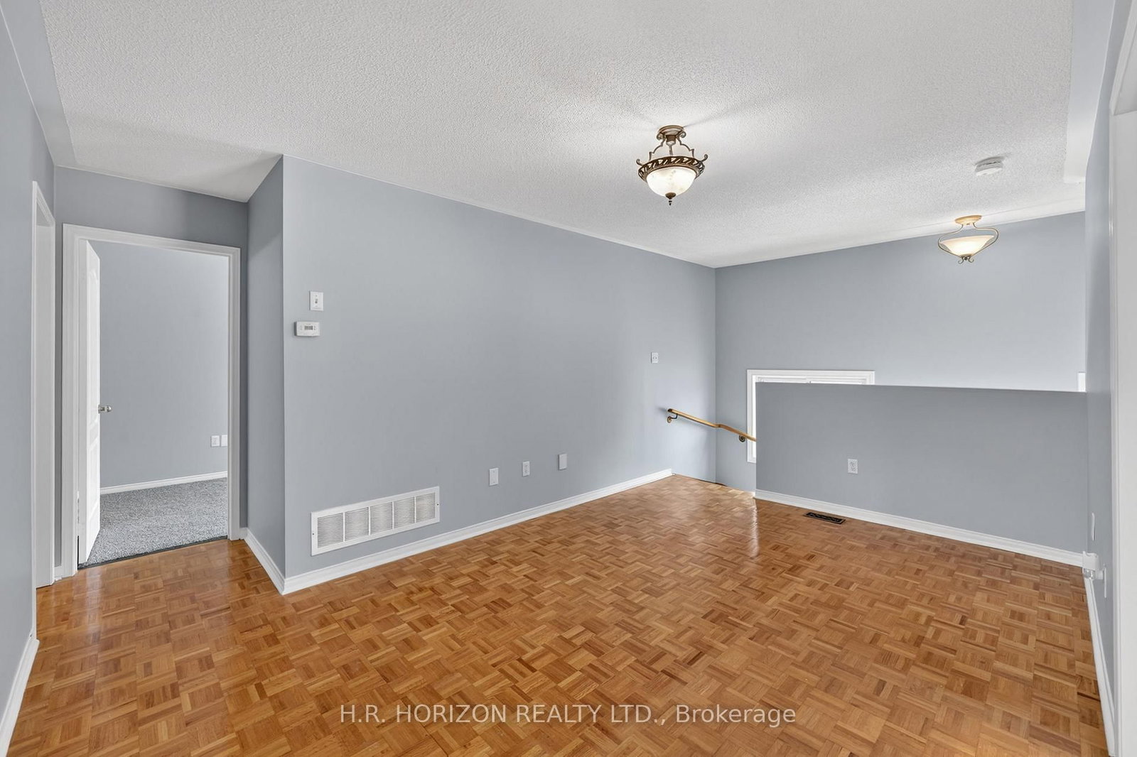 8 Schaefer Place • Caledon, ON photo 6