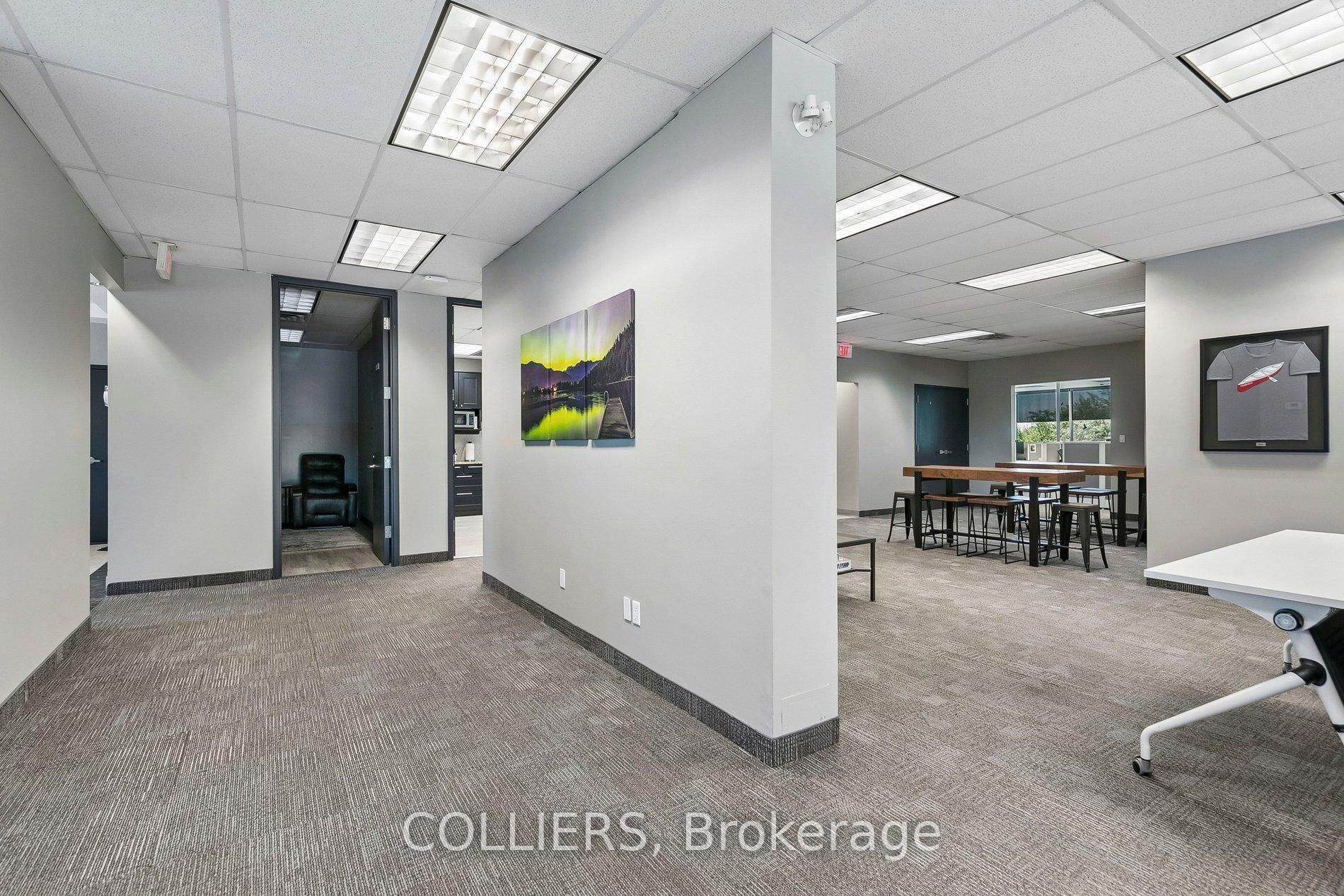 2660 Sherwood Heights Drive, Unit 101-102
