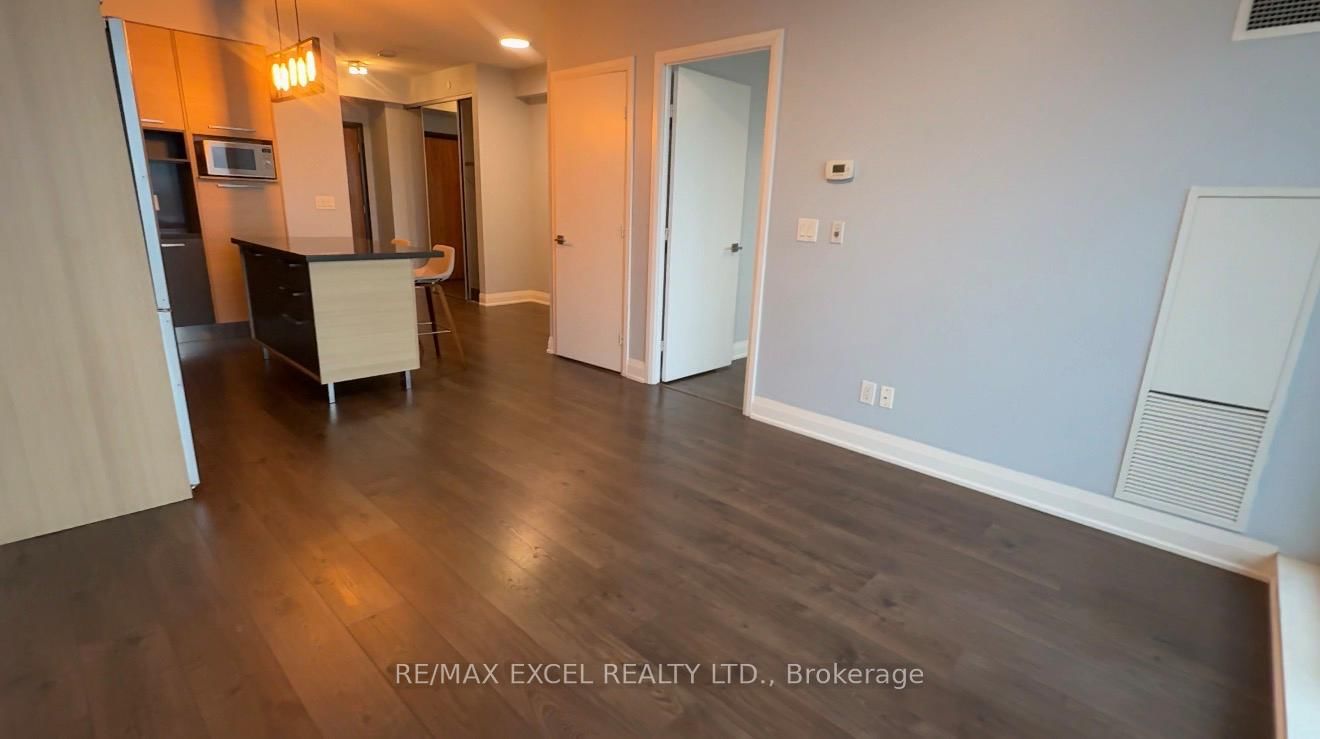 4006-36 Park Lawn Road, Toronto, ON, photo 3