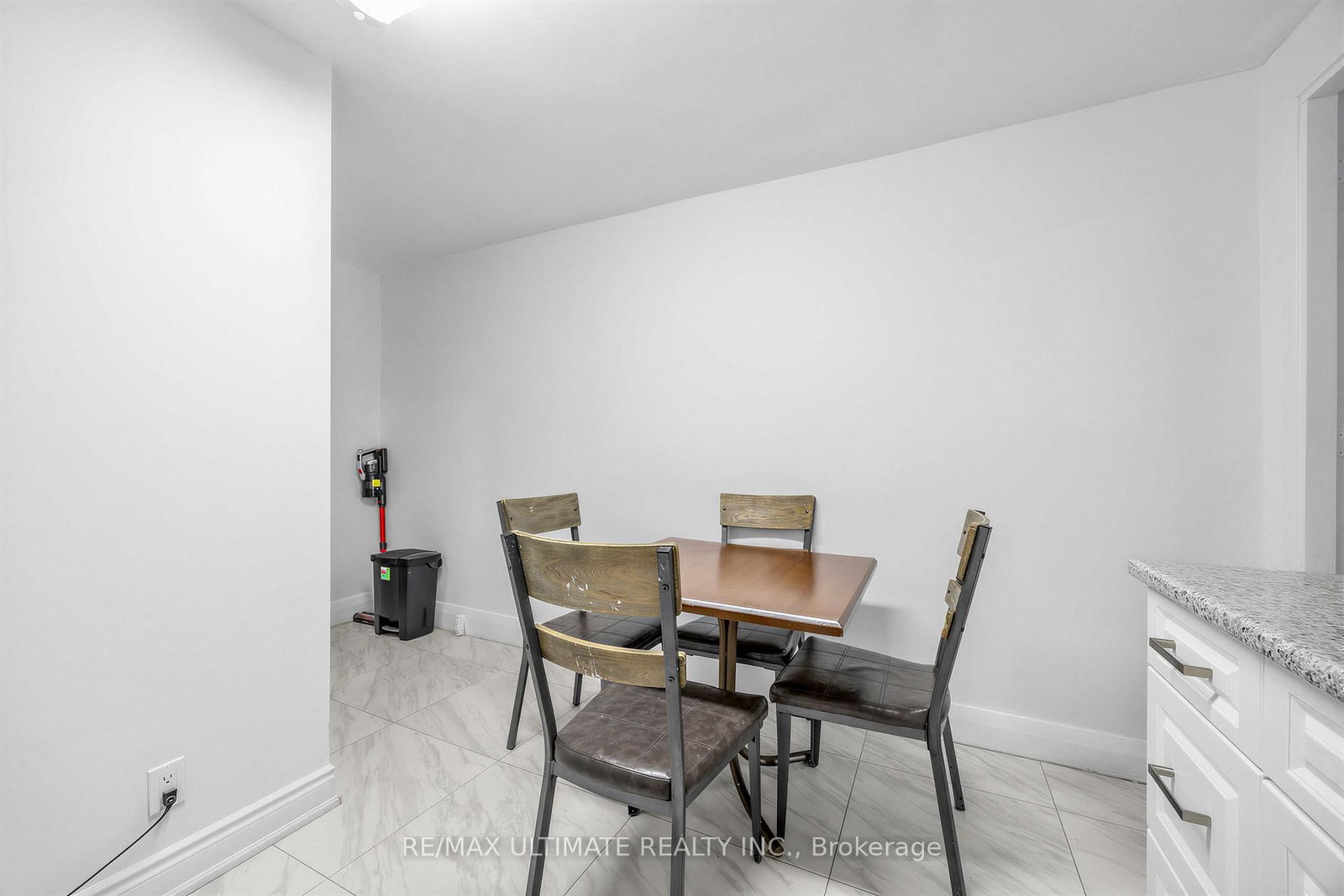 57 Shanly Street • Toronto, ON photo 6