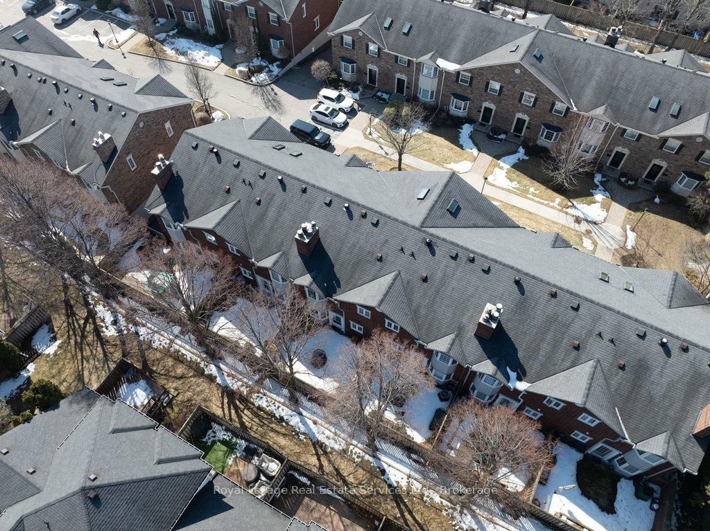 2407 Woodward Avenue • #4 • Burlington, ON photo 39