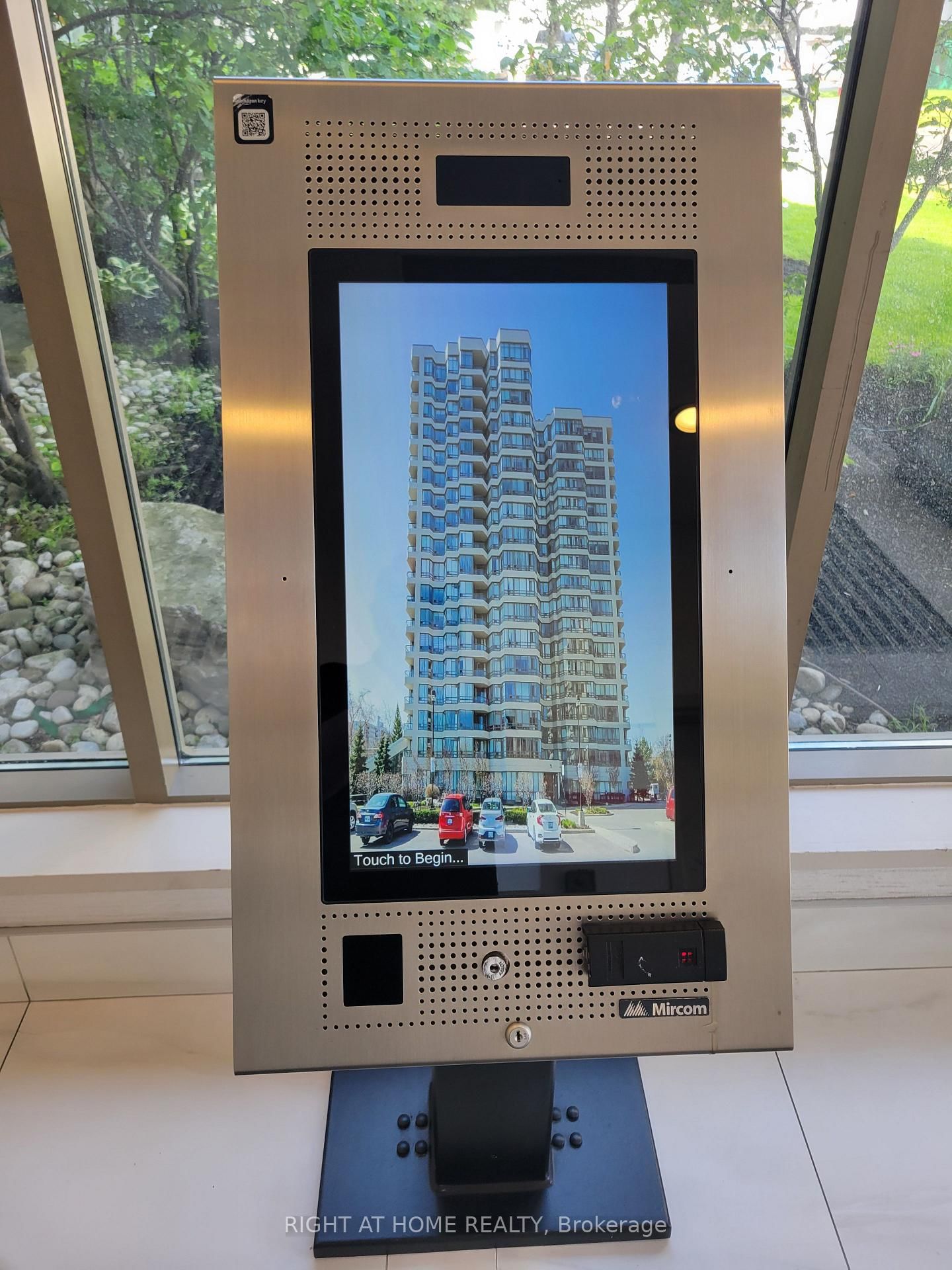 75 King Street E • #PH2 • Mississauga, ON photo 6