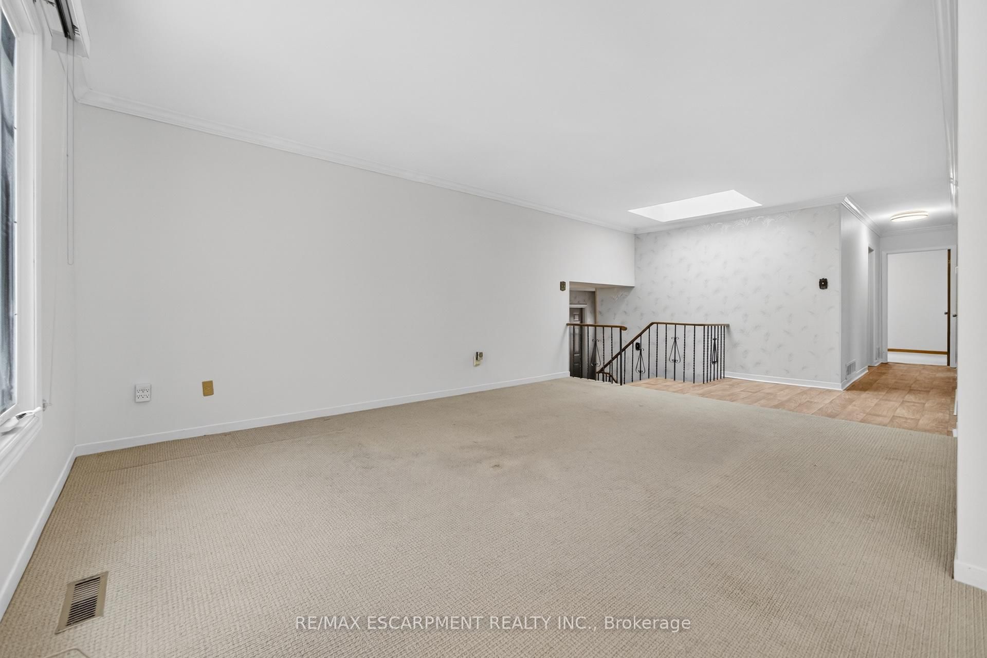 305 Pinegrove Road