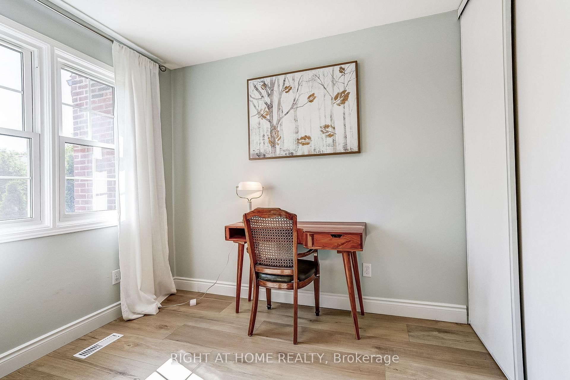 2120 Rathburn Road E, Unit 55