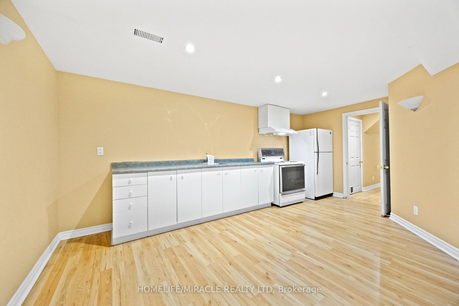 Listing Image 35