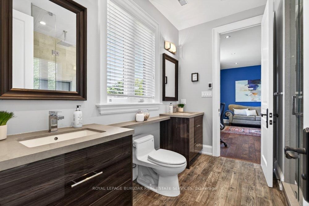 2470 Applewood Drive • Oakville, ON photo 30