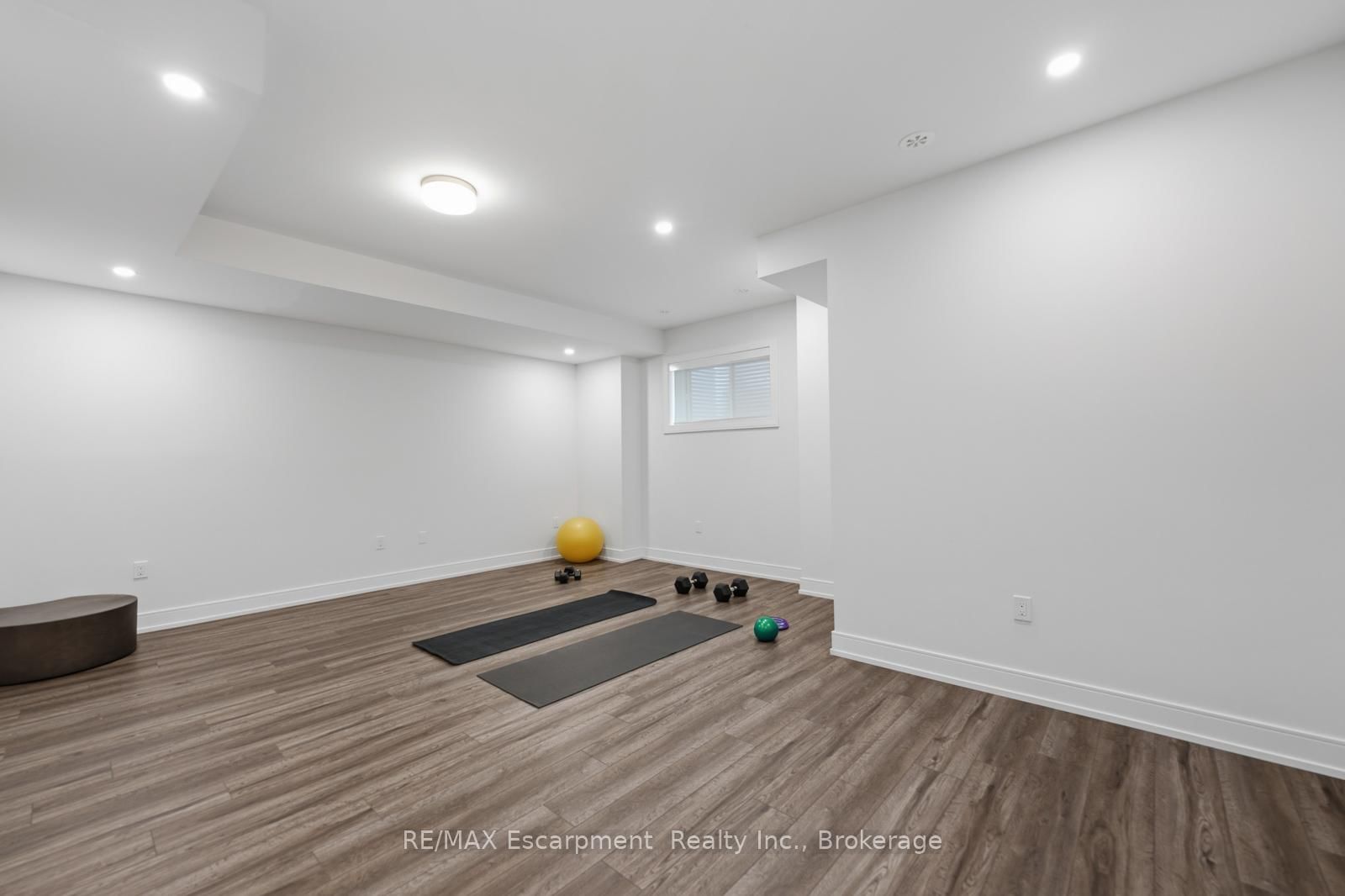 2280 Sovereign Street • Oakville, ON photo 42