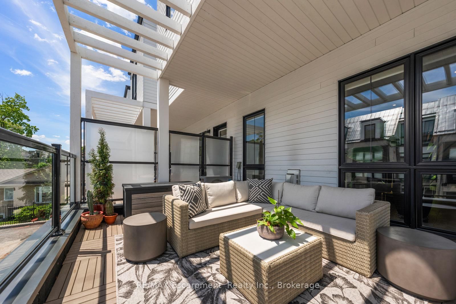 2280 Sovereign Street • Oakville, ON photo 45