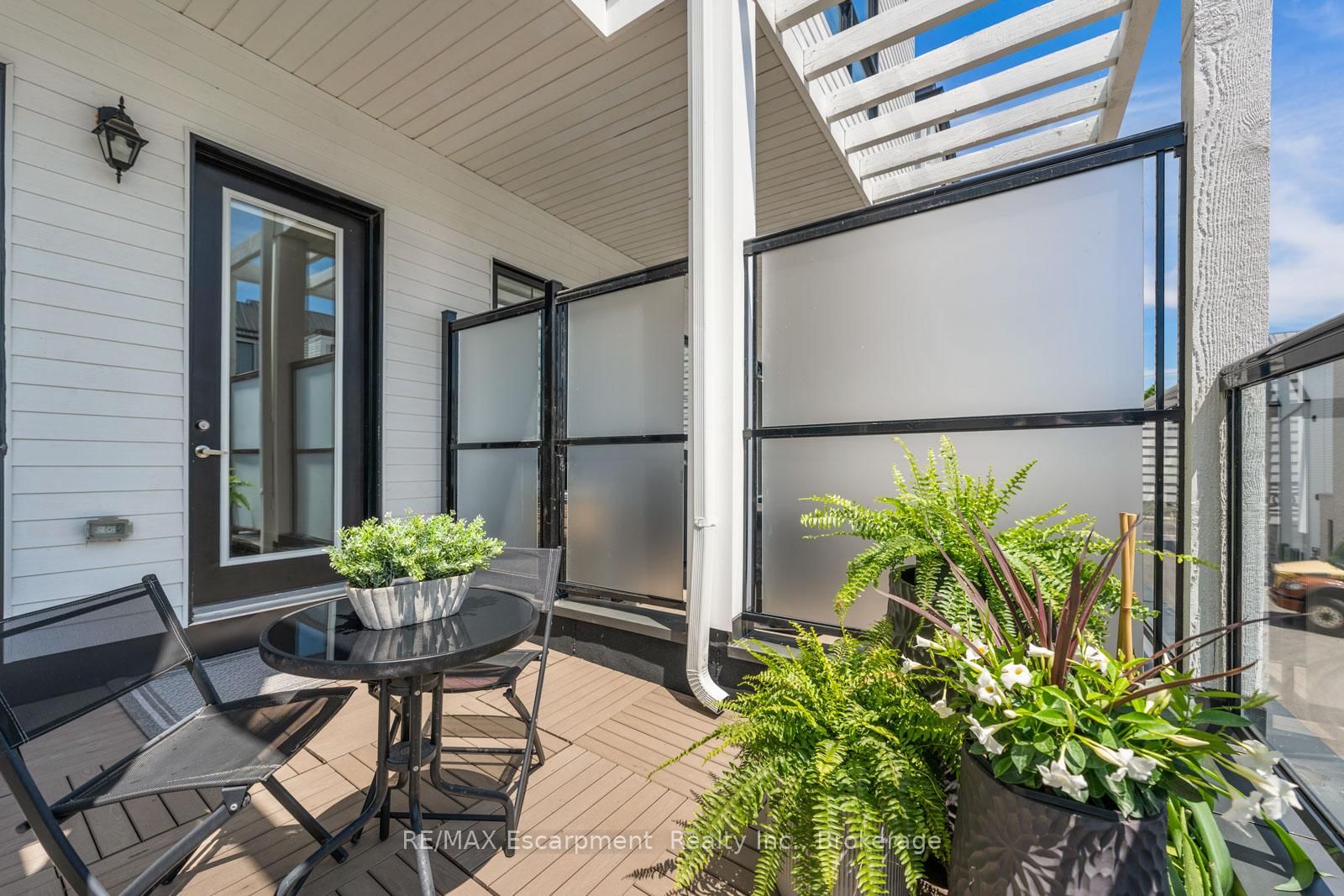 2280 Sovereign Street • Oakville, ON photo 46