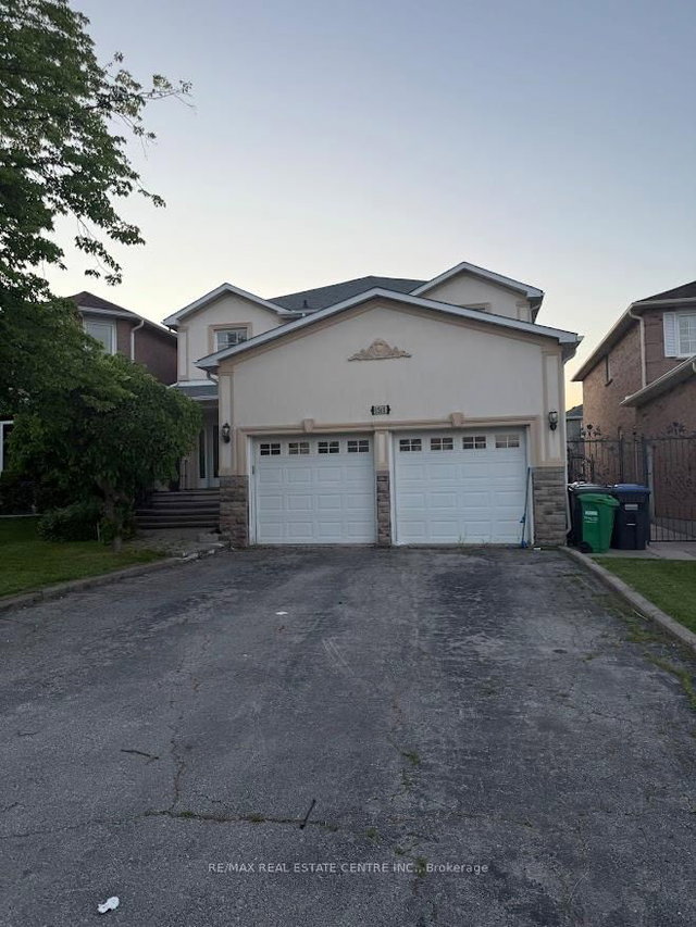 1561 Wintergrove Gardens