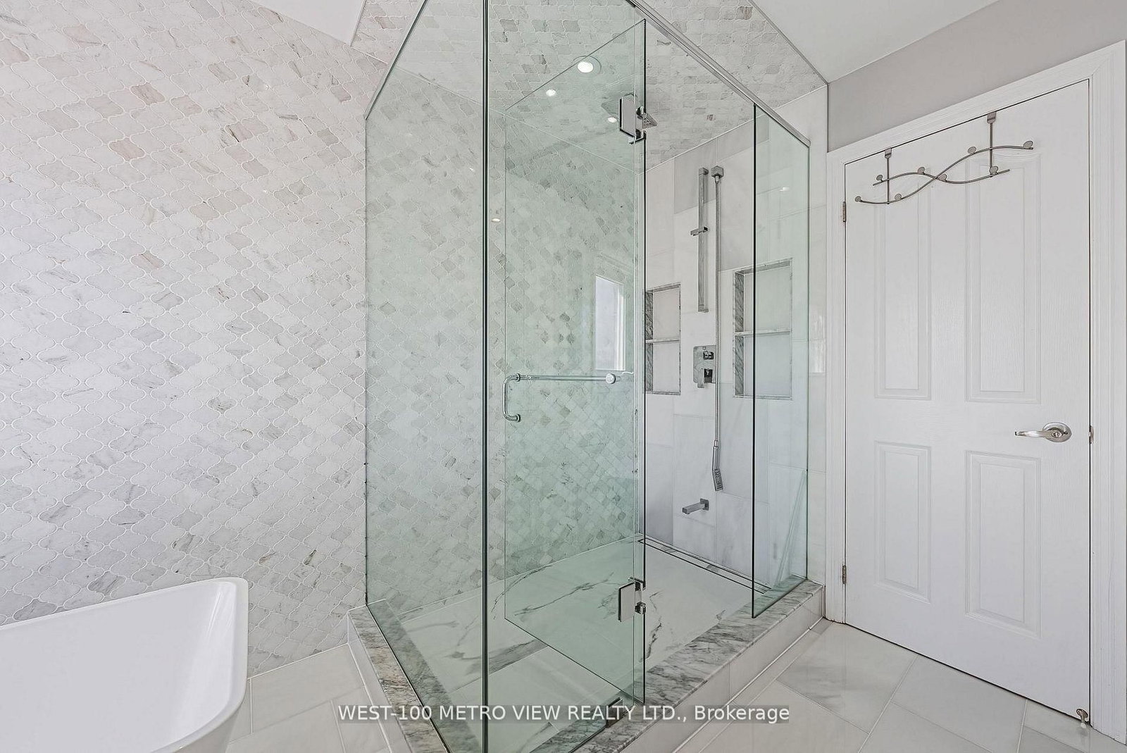 589 Glen Park Avenue • Toronto, ON photo 13