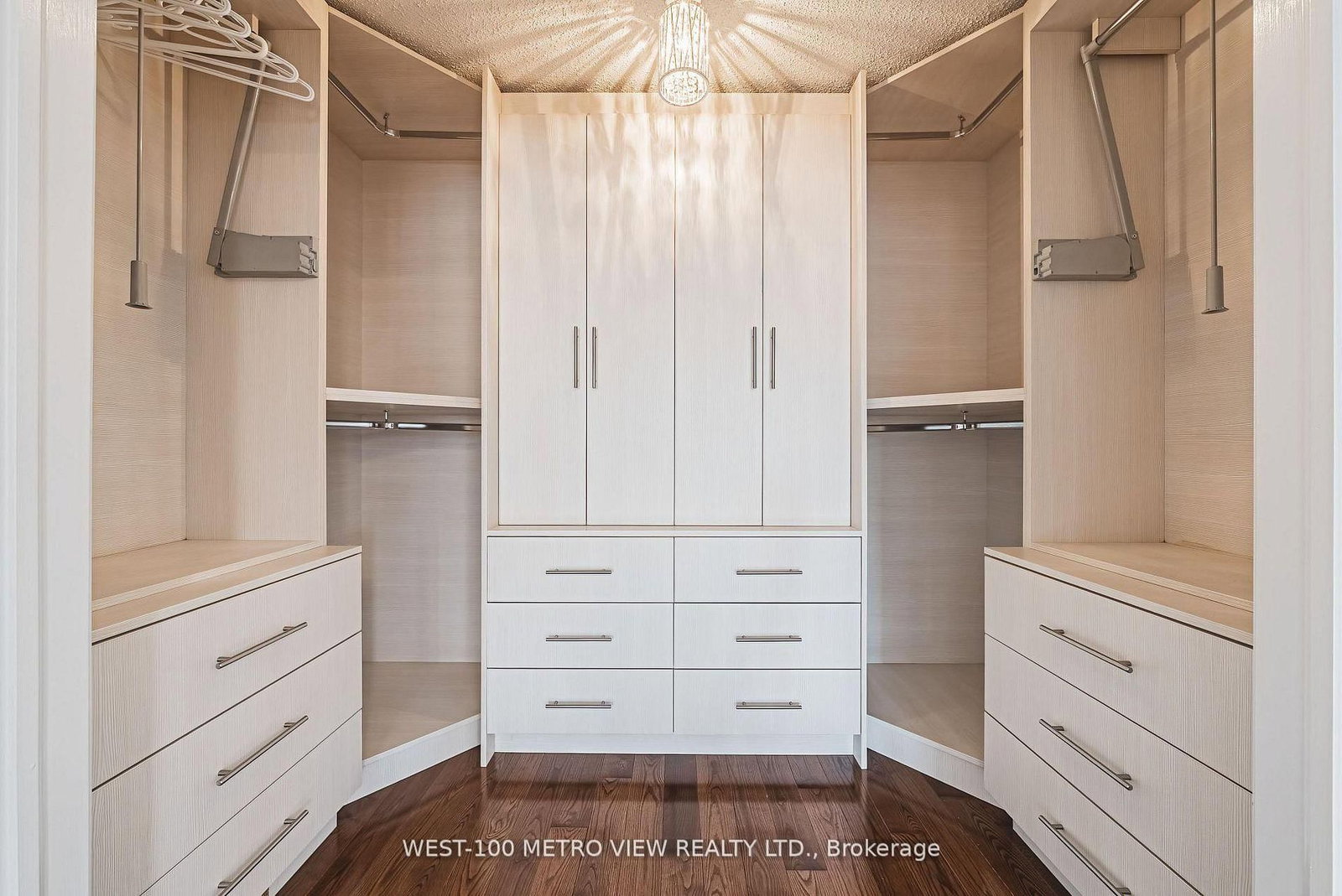 589 Glen Park Avenue • Toronto, ON photo 15