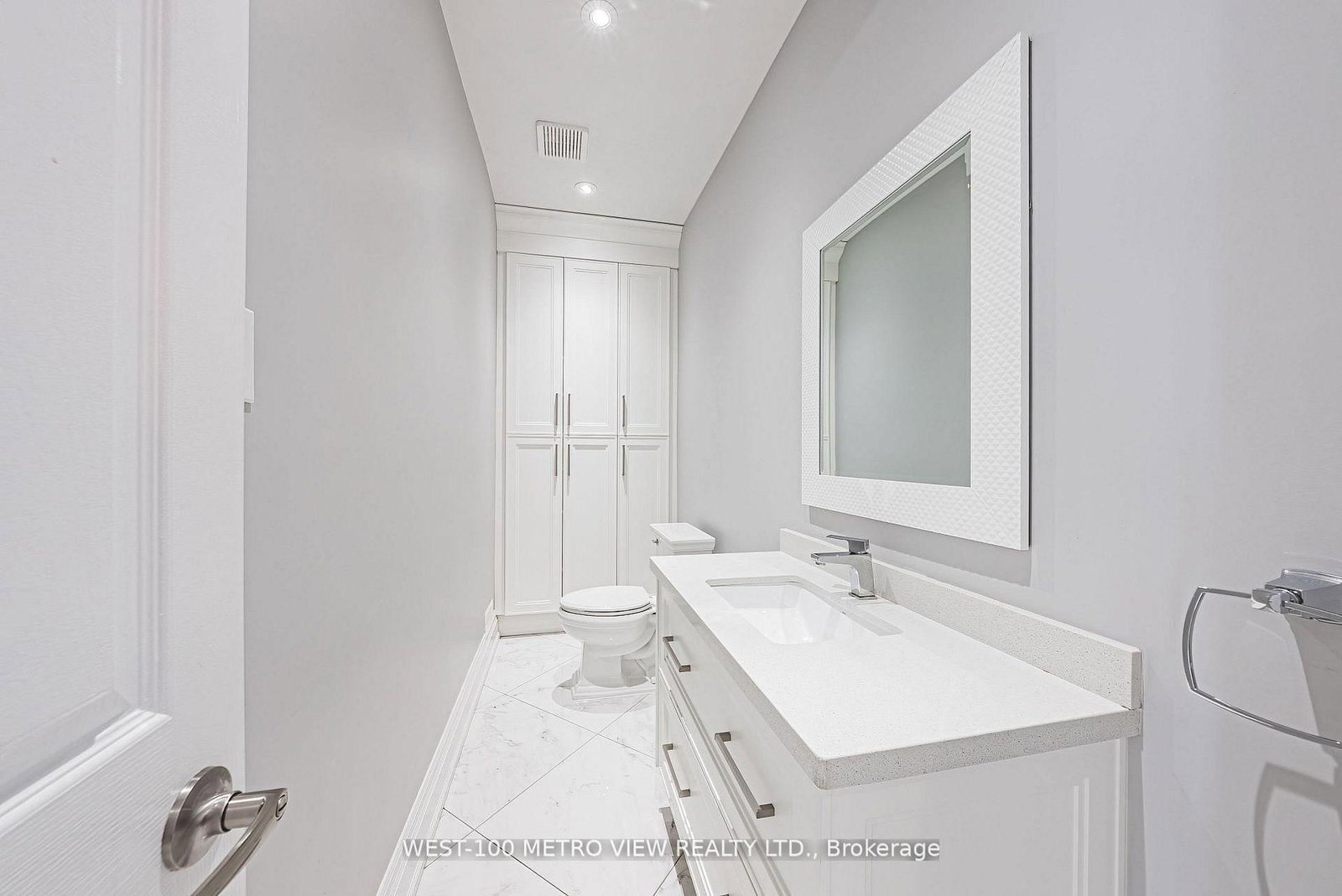 589 Glen Park Avenue • Toronto, ON photo 19
