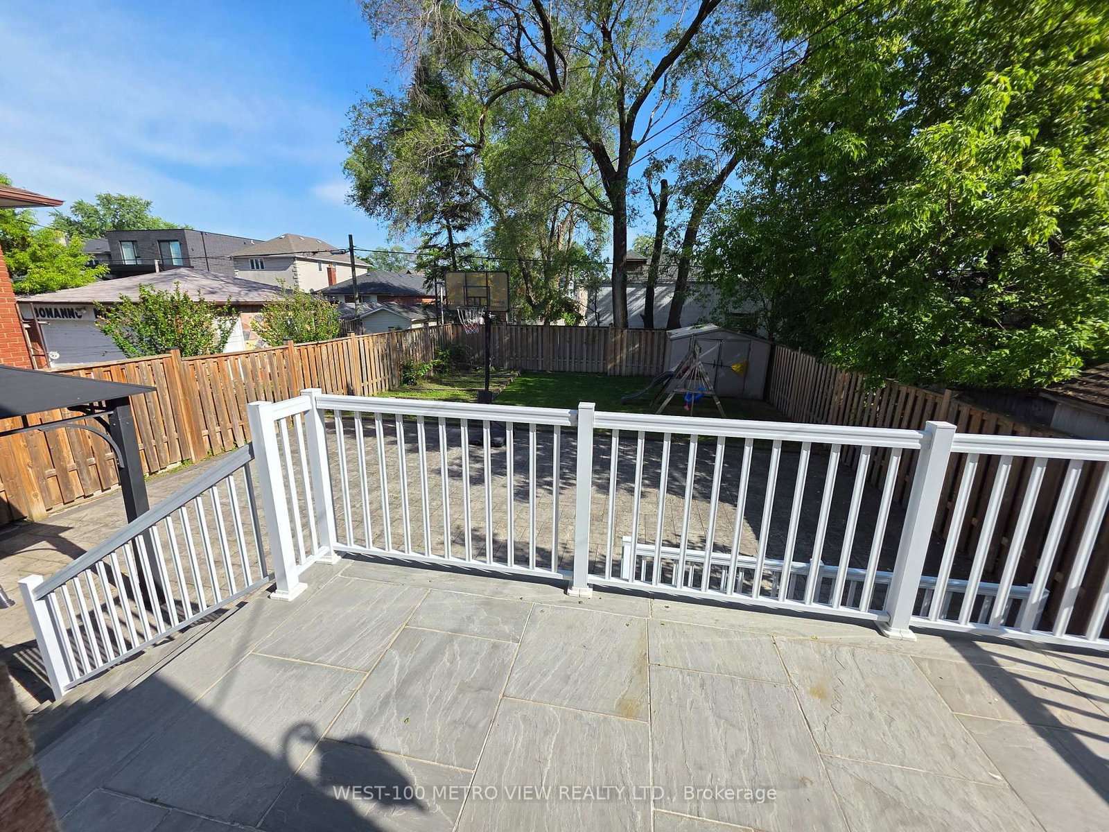 589 Glen Park Avenue • Toronto, ON photo 23