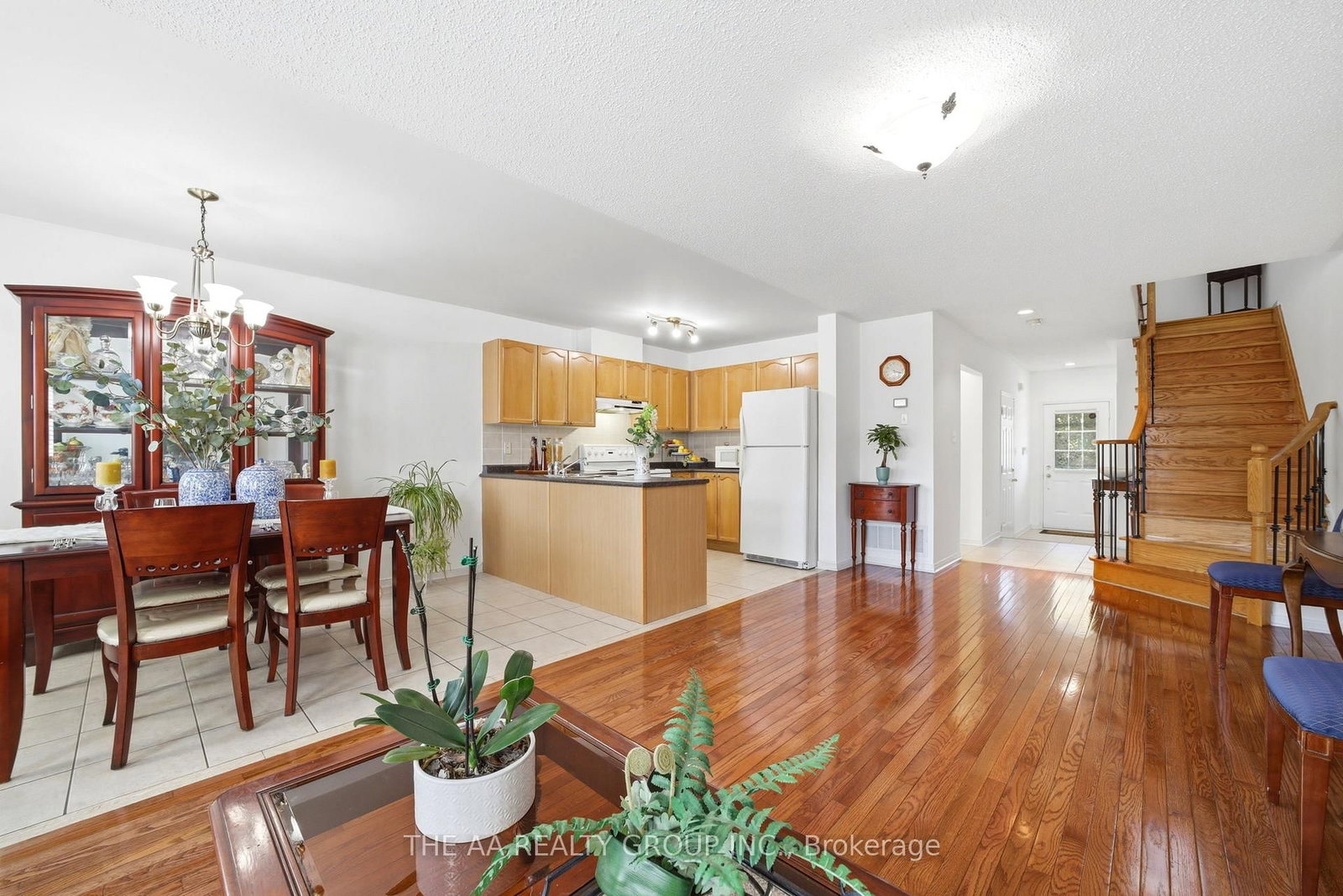 93 San Gabriele Place • Toronto, ON photo 11