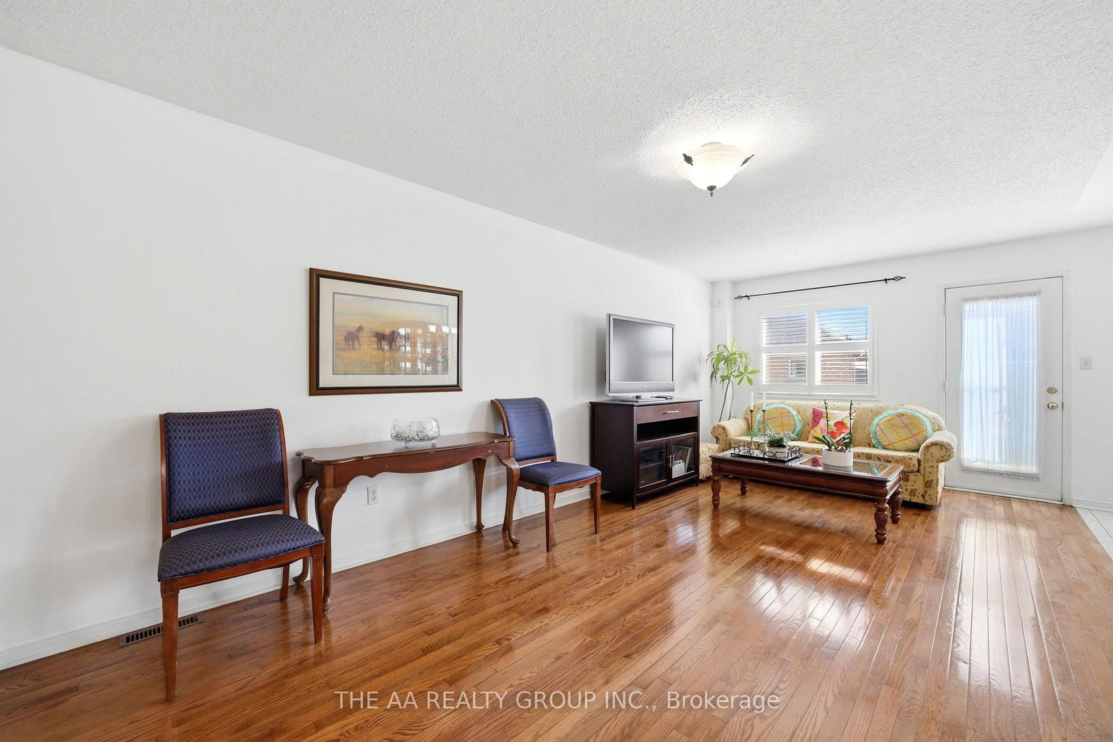 93 San Gabriele Place • Toronto, ON photo 7
