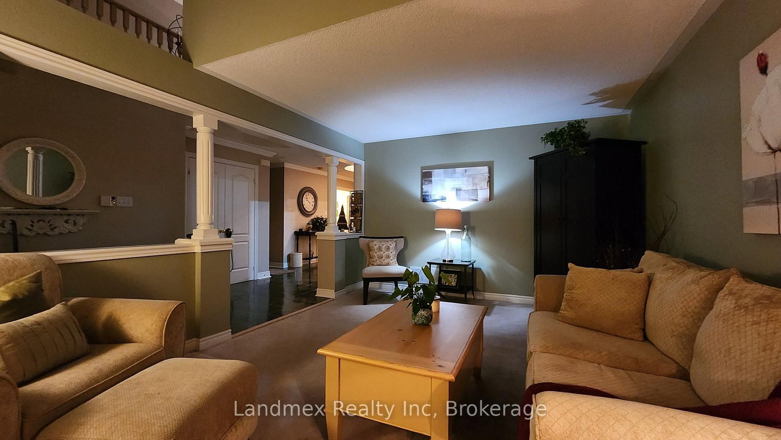 5423 Planter's Wood Court • Mississauga, ON photo 5