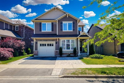 5-bed Detached House · 398 Schreyer Cres